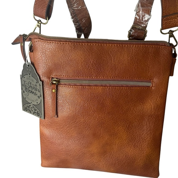 Stylish Brown Vegan Leather Crossbody Bag Adjustable Strap  NWT - Picture 2 of 12